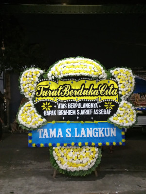 Papan Bunga Duka di Sungai Pinang Dalam
